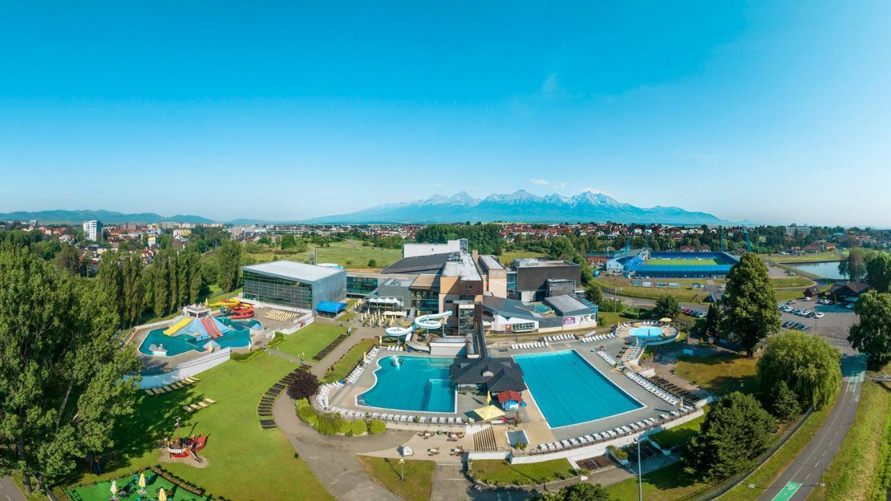Hotel Aquacity Seasons بوبراد المظهر الخارجي الصورة