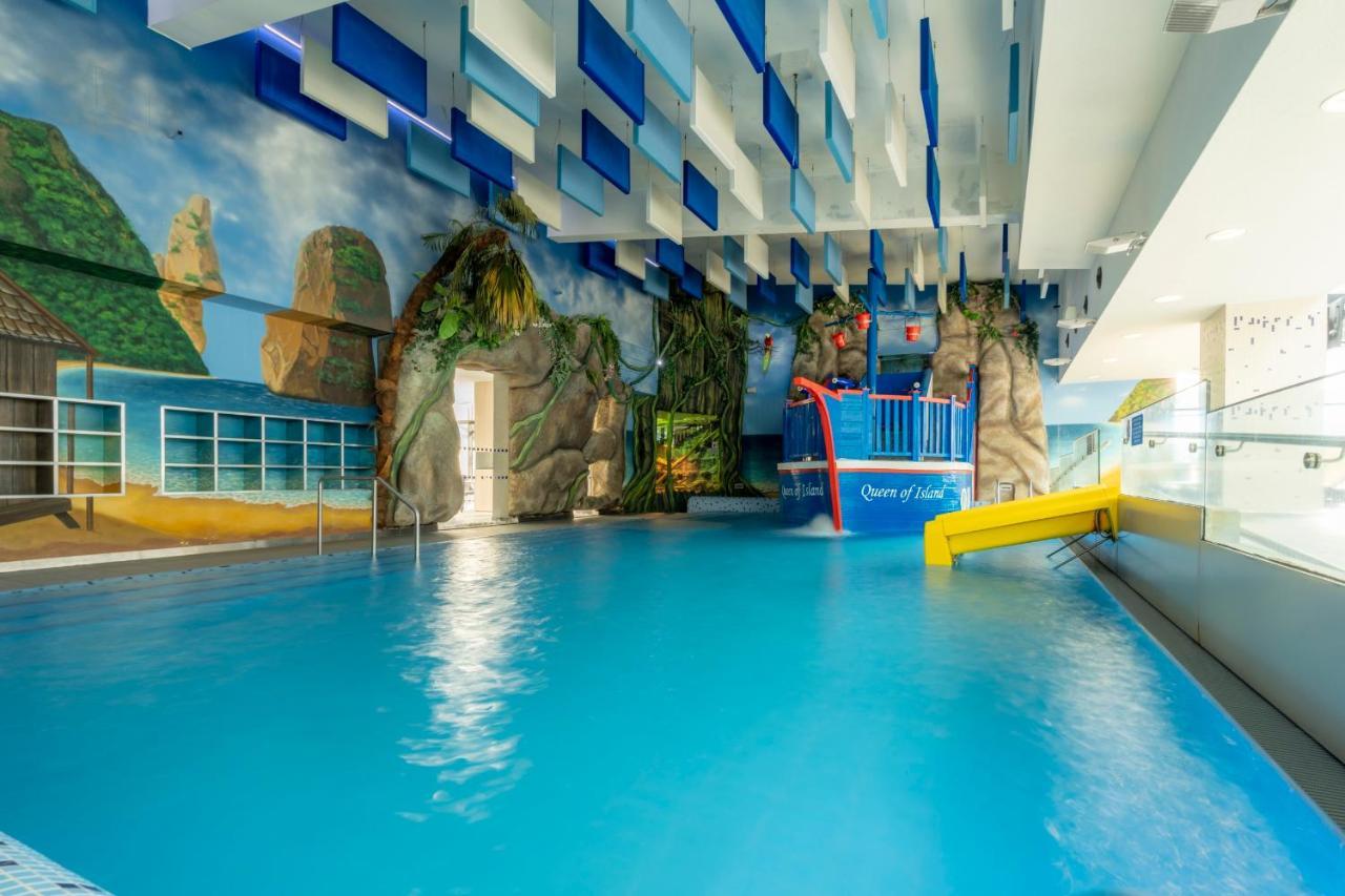 Hotel Aquacity Seasons بوبراد المظهر الخارجي الصورة
