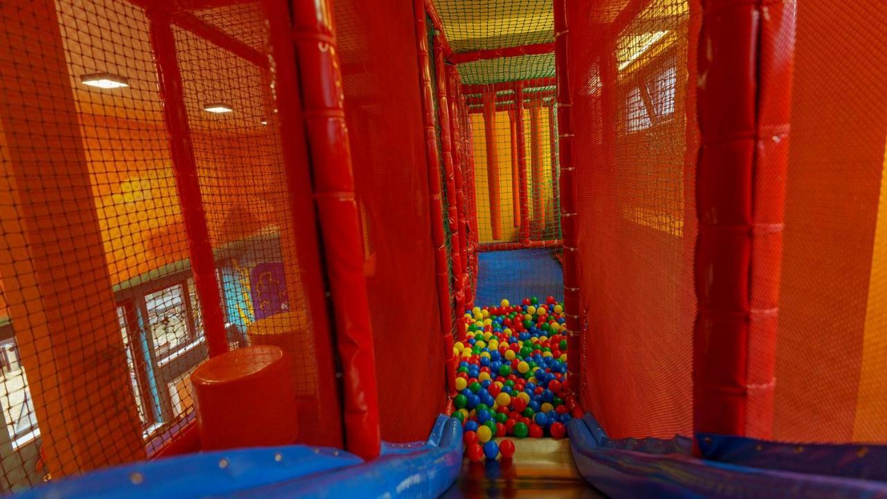 Hotel Aquacity Seasons بوبراد المظهر الخارجي الصورة