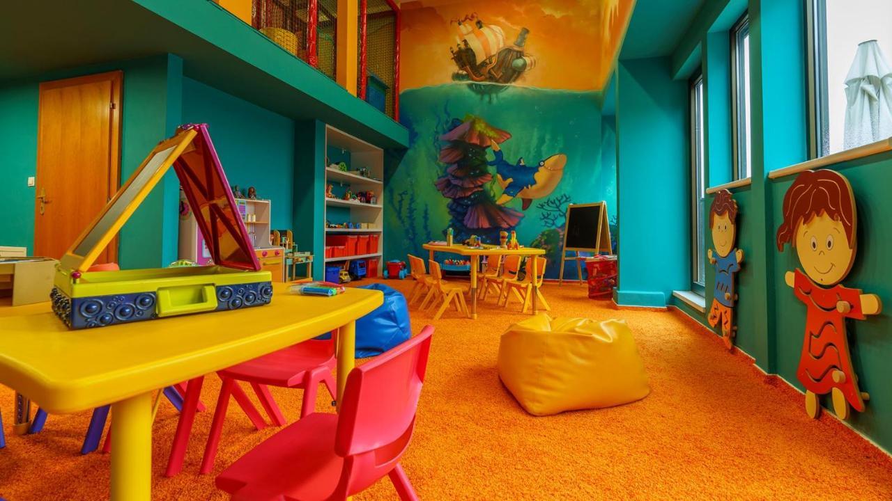 Hotel Aquacity Seasons بوبراد المظهر الخارجي الصورة